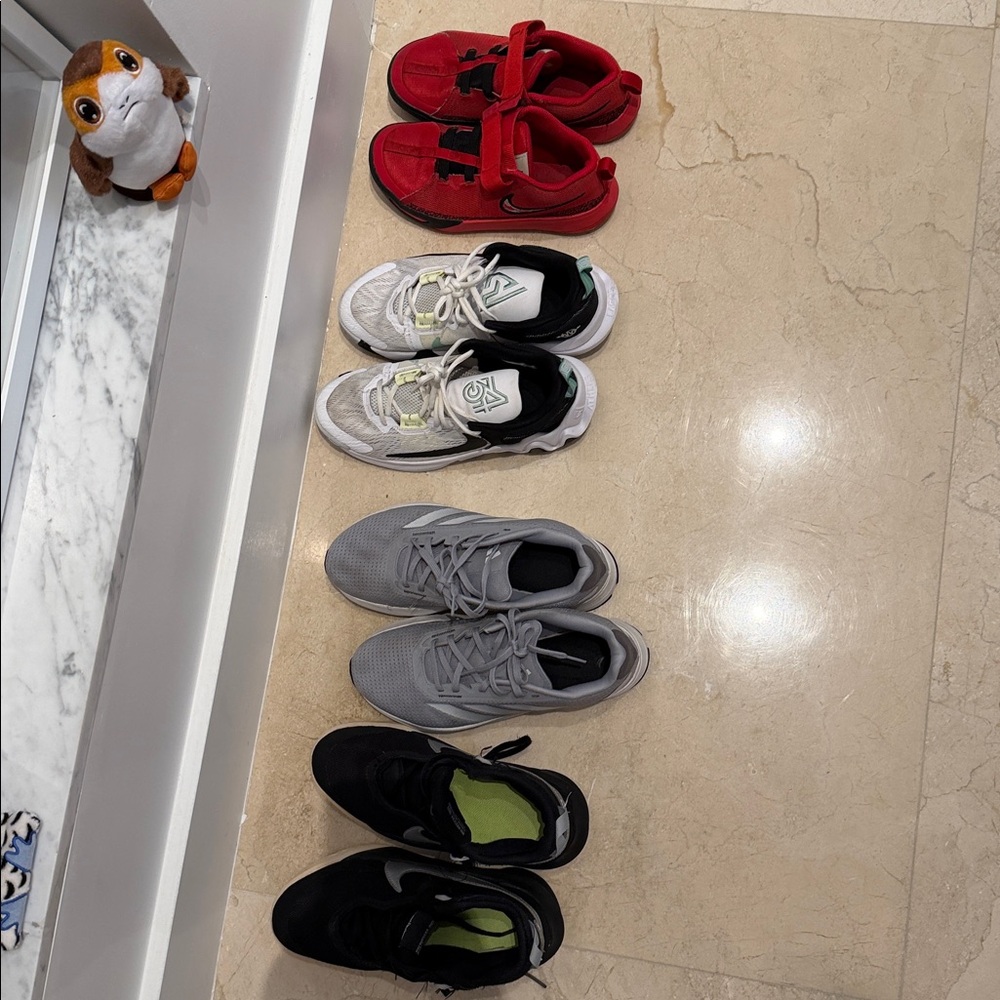 Kids Athletic Shoes